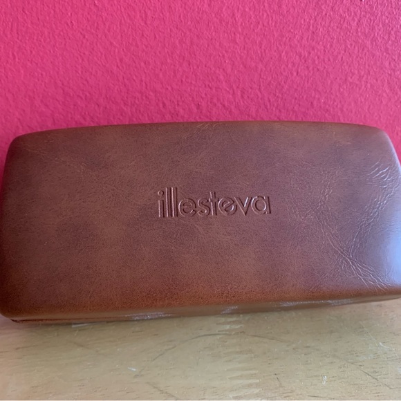 Illesteva - Milan IV Sunglasses - Picture 4 of 4